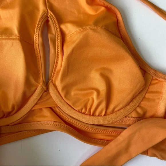 Sz. 32B Target Shade & Shore Bikini Top NWOT (SS1) - Picture 7 of 11